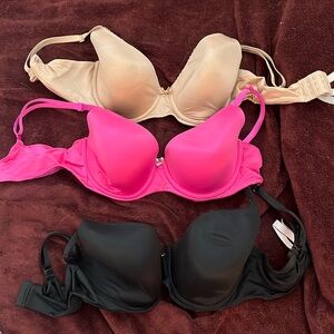Lot of 3 Victoria secret bras